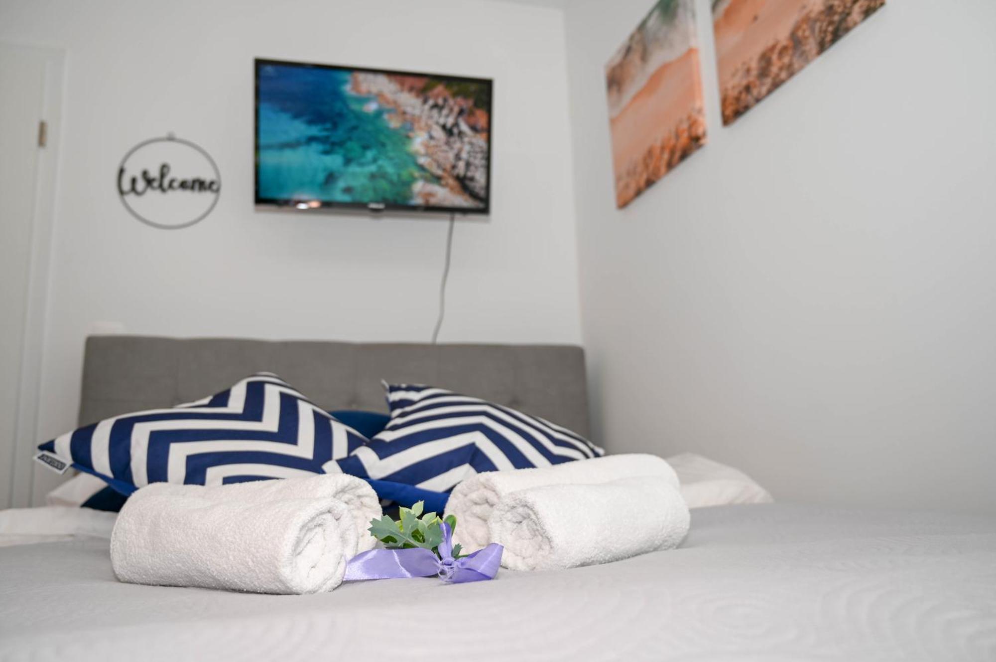 Blue Apartment With Free Parking Ljubljana Exterior photo