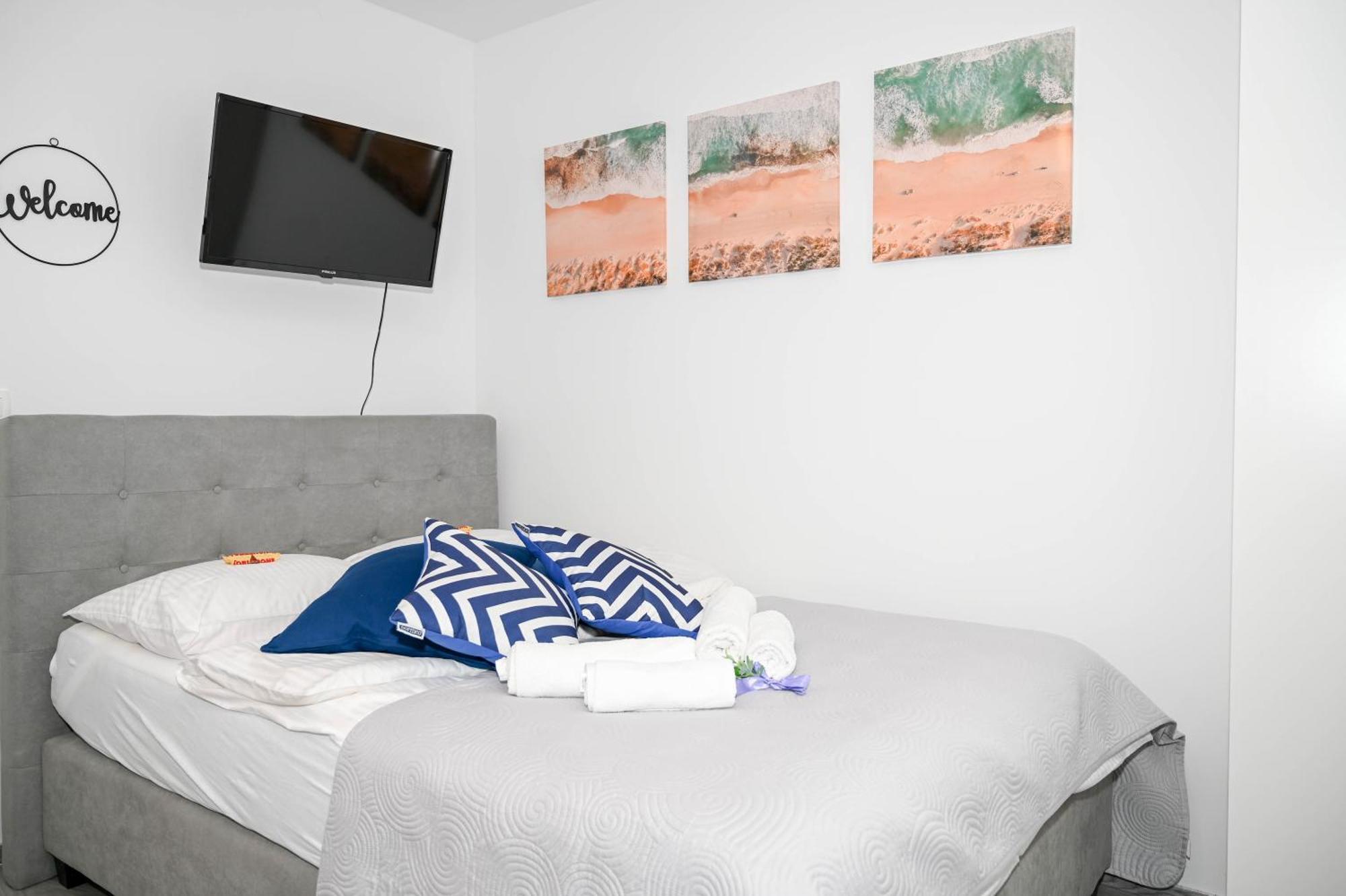 Blue Apartment With Free Parking Ljubljana Exterior photo